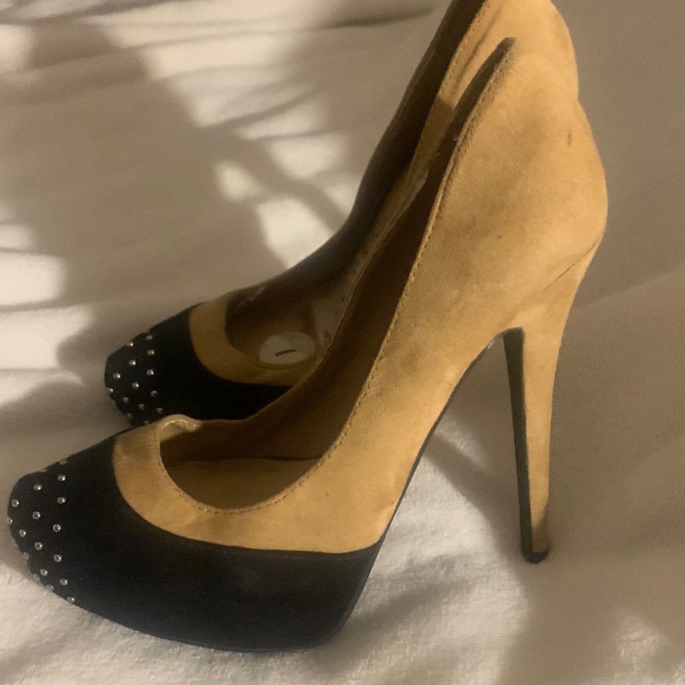 Penny Loves Kenny Heels!!!